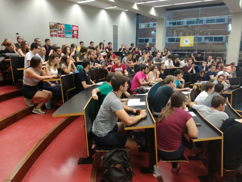 Un centenar de representants d’universitats catalanes comencen la campanya del referéndum