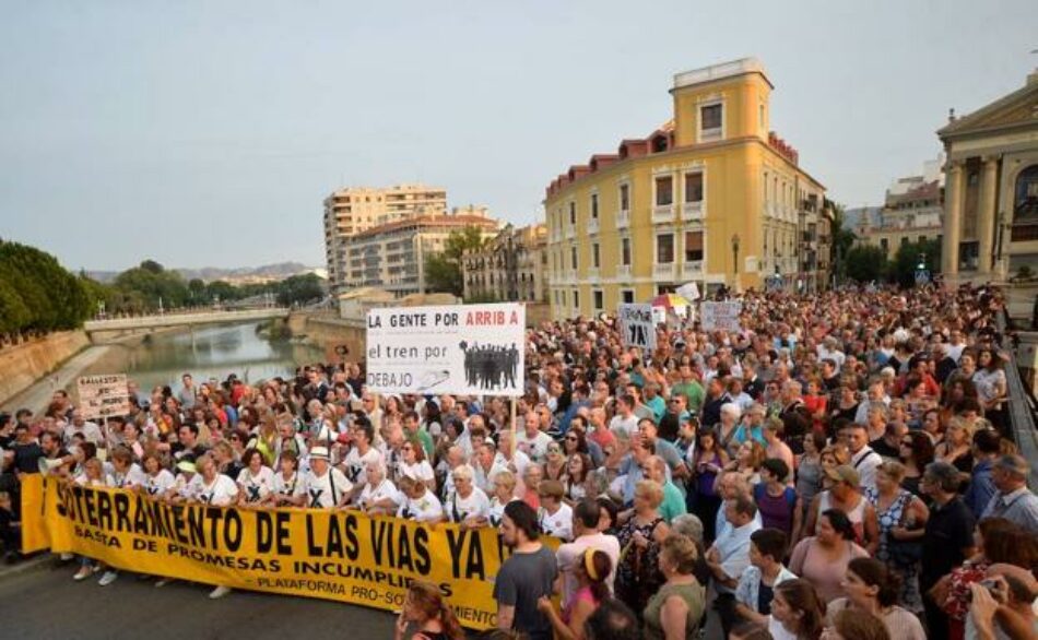 La Confederación Intersindical apoya la manifestación de la plataforma pro-soterramiento