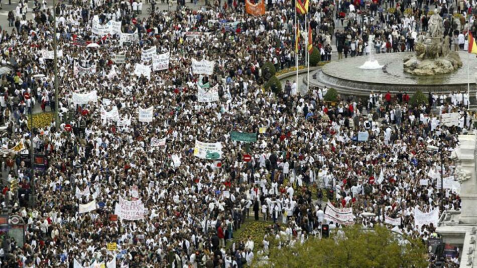 La Marea Blanca cumple cinco años de lucha ininterrumpida por la sanidad pública