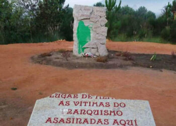 Atacan o monumento que lembra en Volta da Moura os veciños asasinados polo franquismo