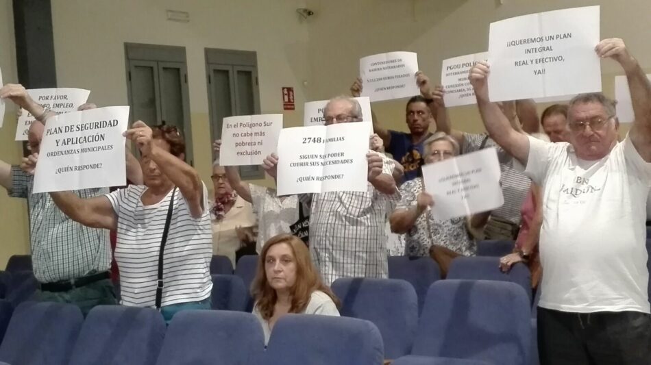 Participa e IU abandonan el pleno de la Junta del Distrito Sur en solidaridad con las reivindicaciones de la plataforma ‘Nosotros también somos Sevilla’