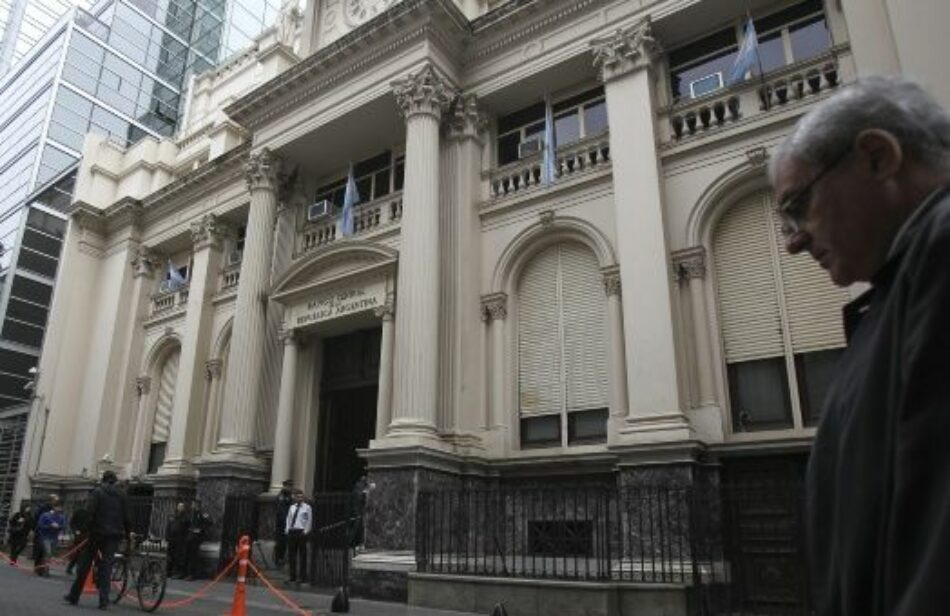 Sube la deuda: Macri emite bonos por 12 mil millones de pesos