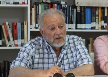 Entrevista a Julio Anguita: “esta es una época de información que me recuerda muchísimo a la época de Franco”