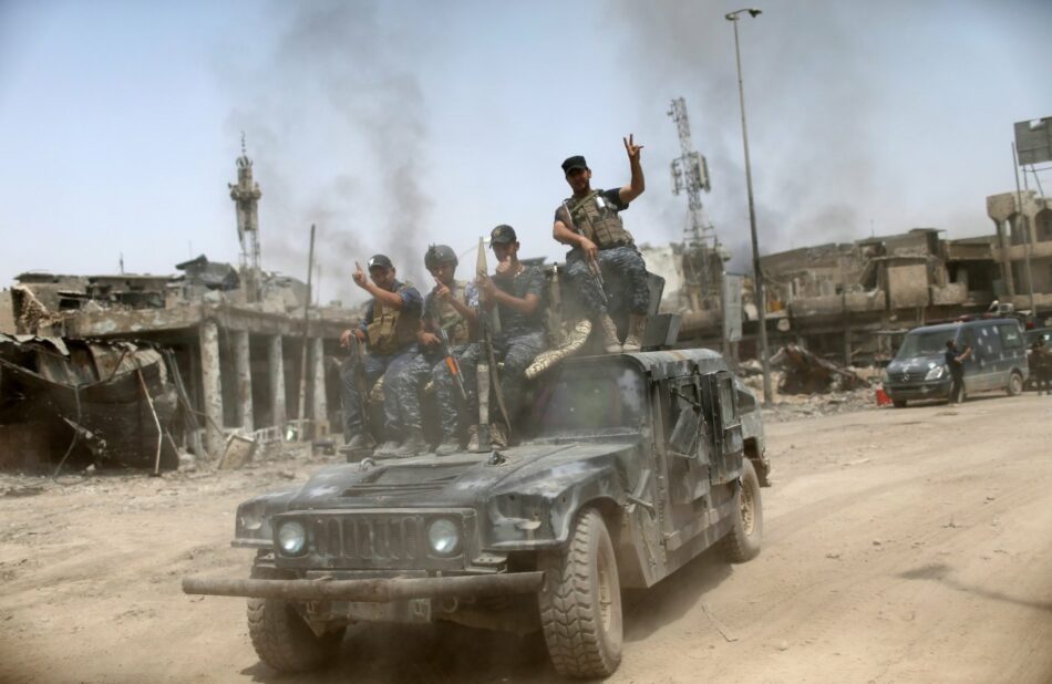 Fuerzas iraquíes rodean la ciudad de Al Qaim y comienzan a penetrar en ella