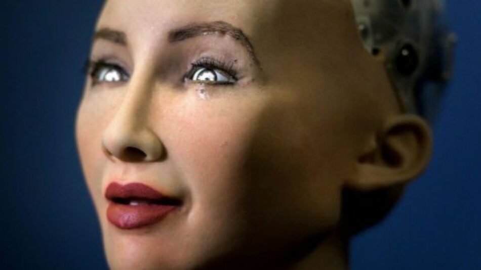 El robot saudí que tiene más derechos que mujeres e inmigrantes