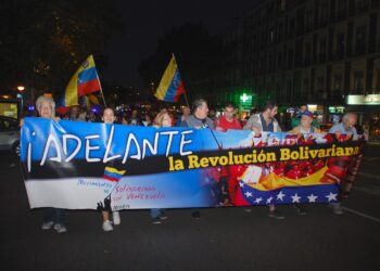 Manifiestan en Madrid en apoyo a la Revolución Bolivariana contra la injerencia  el bloqueo