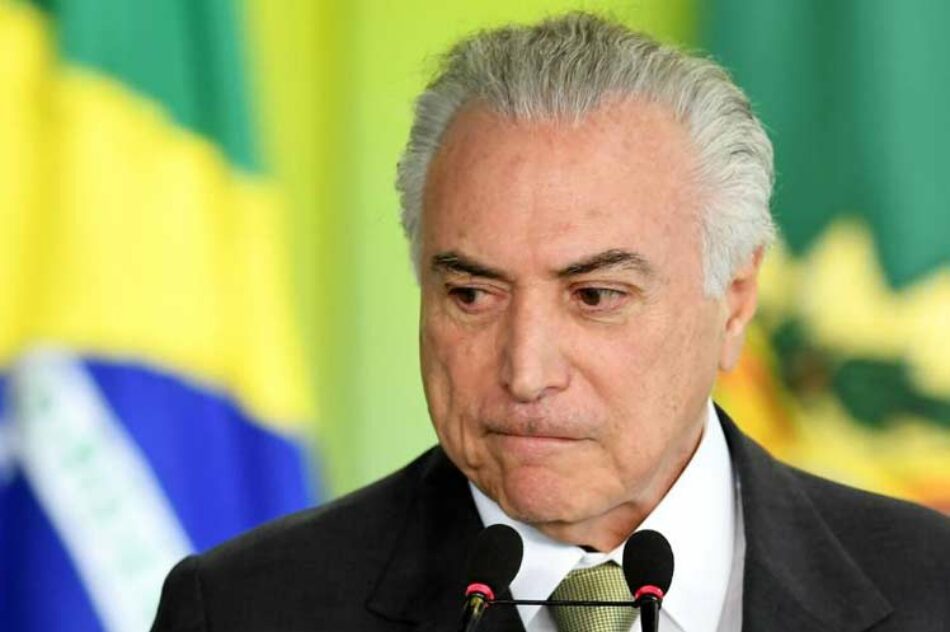 Temer se queda sin 10 ministros para salvar el cargo