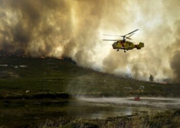 Esquerda Unida considera que o “terrorismo incendiario” de Feijóo é non ter unha política de prevención efectiva de lumes