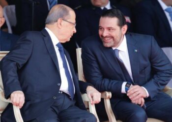 El primer ministro de El Líbano deja su renuncia en suspenso