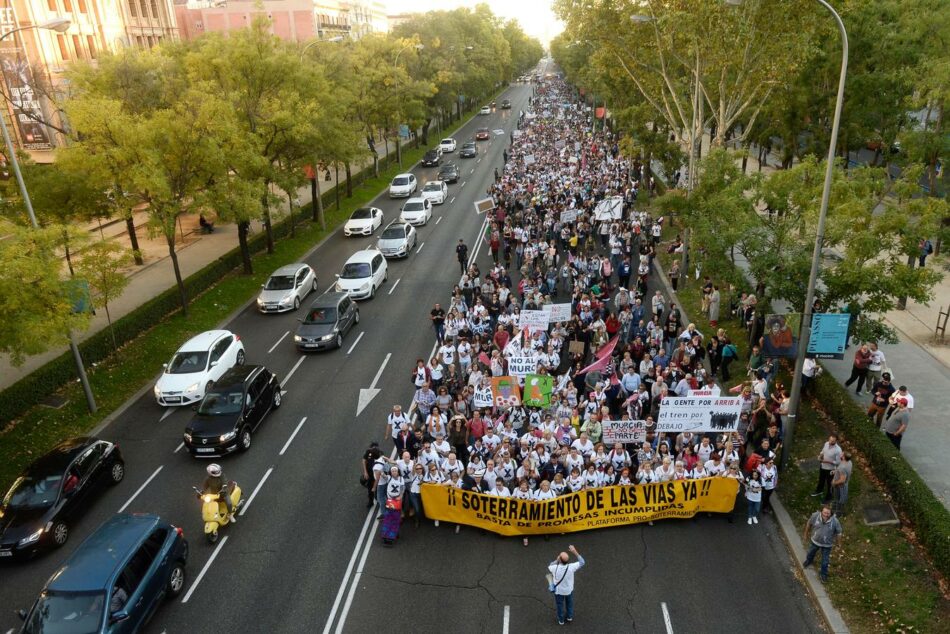 ADIF gasta casi 7.000 euros en folletos publicitarios sobre su proyecto de llegada del AVE a Murcia