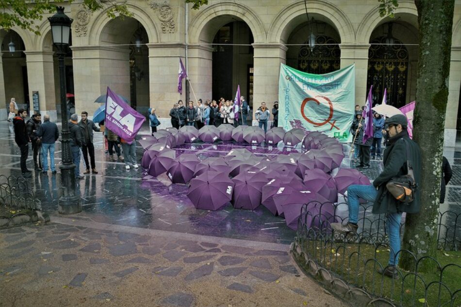 Las trabajadoras de la limpieza de las instituciones de Gipuzkoa han exigido la Q morada de calidad