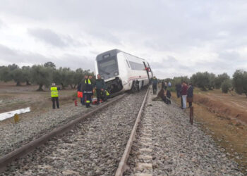 Unidos Podemos pide al Gobierno una ‘investigación rigurosa’ del accidente del tren Málaga-Sevilla