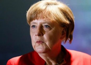 Desacuerdos entre partidos alemanes tambalean futuro de Merkel