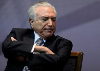 Temer planea privatización de la empresa Eletrobras