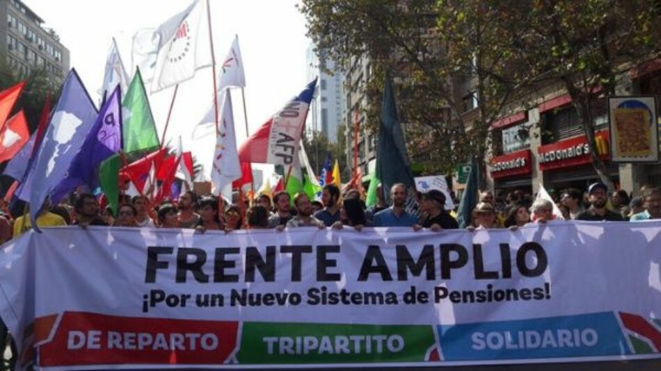 Frente Amplio de Chile reitera rechazo al candidato Guillier