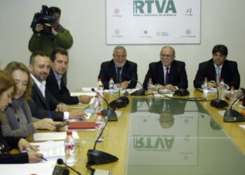 Los Presupuesto del Gobierno andaluz “siguen privilegiando a los directivos de la RTVA” y muestran la “falta de respeto” hacia Canal Sur