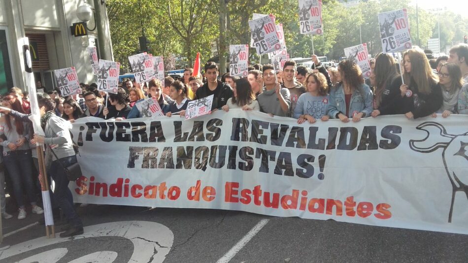 Sindicato de estudiantes: «el Partido Popular trata de resucitar las reválidas franquistas que tumbamos con la lucha»
