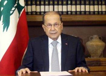 Aoun da a Arabia Saudí una semana para que permita el retorno de Hariri
