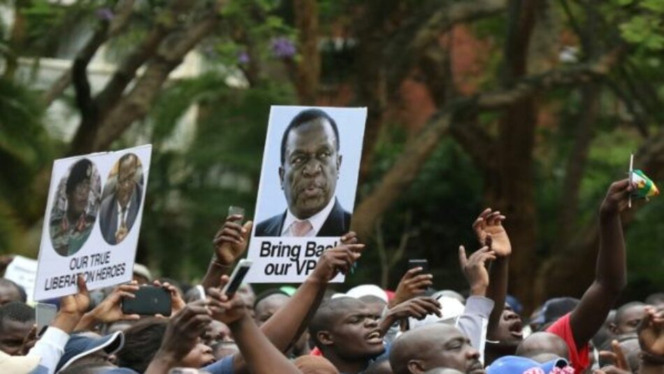 Exvicepresidente de Zimbabue pide a Mugabe que renuncie