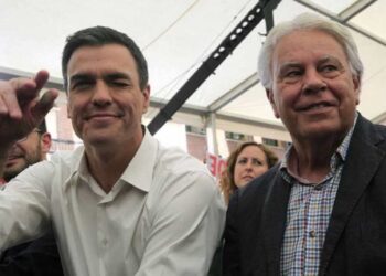 Pedro Sánchez disfruta de su nuevo sueldo: 94.923 euros más alto que el de Rajoy