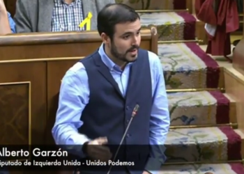 Garzón reprocha a Montoro que su Gobierno es el “verdadero antisistema” por “traducir el crecimiento económico en desigualdad y en más recortes en sanidad, educación y prestaciones sociales”