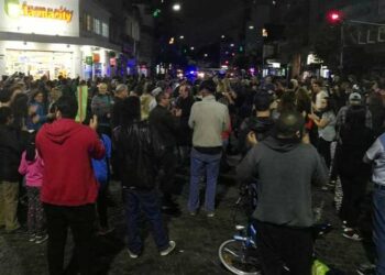 Otra noche de cacerolazos en Buenos Aires