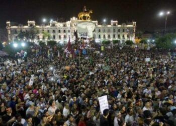 Perú: Miles marcharon contra el fujimorismo y también contra el presidente Kuczynski