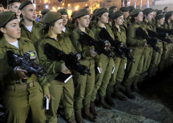 Estudiantes israelíes se niegan a prestar el servicio militar y acusan al Gobierno de racismo