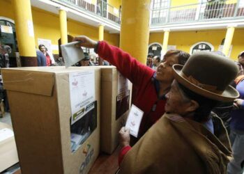 Bolivia eligió autoridades judiciales en inéditos comicios
