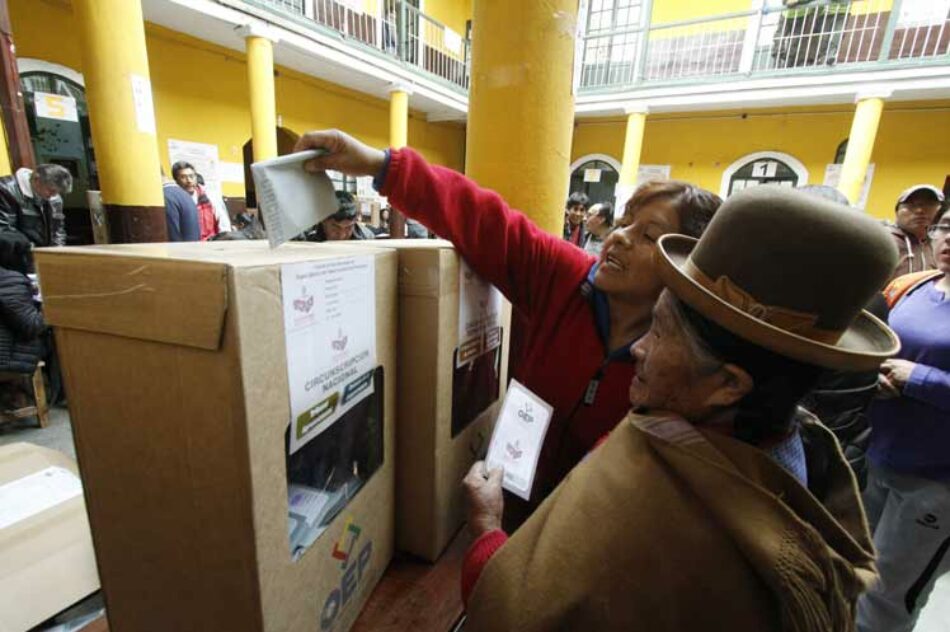 Bolivia eligió autoridades judiciales en inéditos comicios