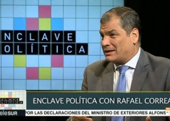 Rafael Correa afirmó que consulta promovida por el gobierno es un golpe de Estado en Ecuador