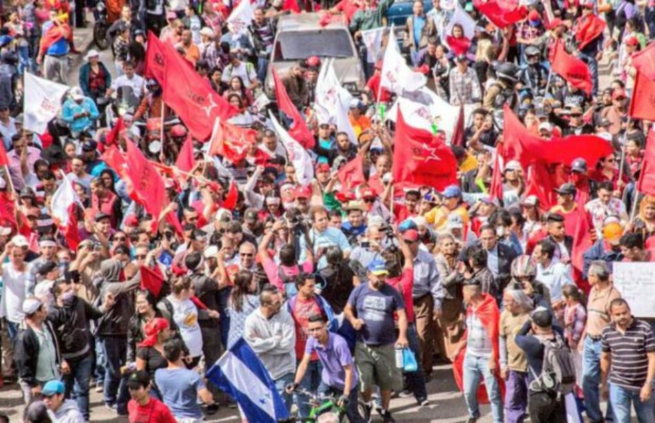 Honduras: Decenas de miles volvieron a marchar este domingo protestando contra el fraude