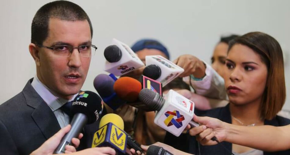 Canciller de Venezuela Arreaza: En 2017 se consolidó el modelo socialista a pesar de ataques imperiales