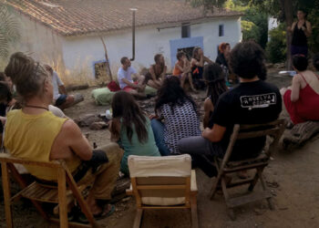 Abren expediente de desalojo a 22 familias que viven en «El Calabacino», una ecoaldea rural en la sierra de Aracena (Huelva)