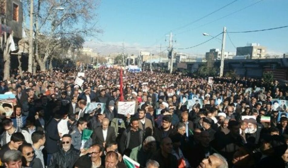 Iraníes marchan en todo el país en contra de las protestas violentas