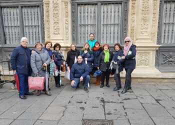 Nueva concentración de la Asociación Sevilla Bebés Robados y las madres de la Plaza de San Francisco: domingo, 4 de febrero
