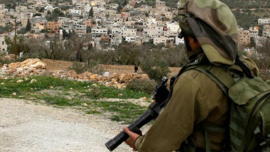 Soldados israelíes disparan en la cabeza a un menor palestino