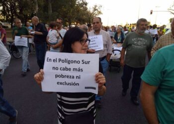 APDHA denuncia la mala gestión del Ayuntamiento de Sevilla que devuelve a la Junta de Andalucía 362.696 euros de Ayudas Económicas a Familias (AEF) en situación de vulnerabilidad social