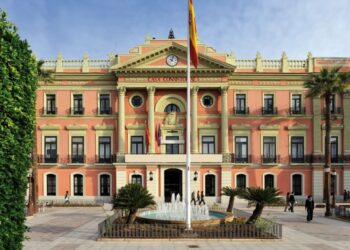Apuntan a una moción de censura al PP de Murcia