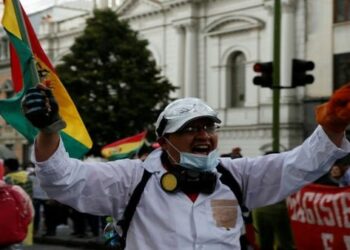 Bolivia: Médicos levantan paro y aceptan acuerdo con el Gobierno
