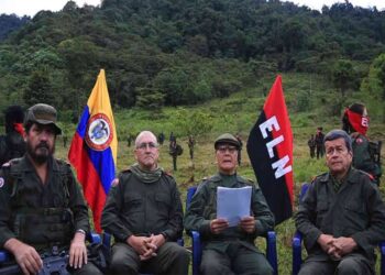 El Gobierno colombiano y el ELN mantendrán una reunión extraordinaria en Caracas