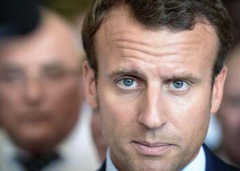 Presidente francés decidido frenar migración con criticada ley