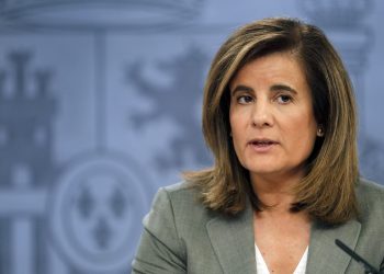 Acusan a la ministra Báñez de tratar de engañar a los futuros pensionistas