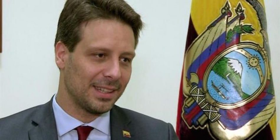 Embajador de Ecuador ante la ONU, Guillaume Long, renuncia a su cargo: «Me rehúso a ser cómplice del peligroso autoritarismo» de Lenín Moreno