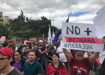 Honduras: Una toma de posesión marcada por el fraude