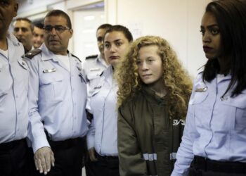 La UE expresa su inquietud por la detención de la adolescente palestina Ahed Tamimi
