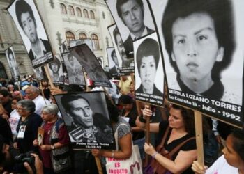 Jornada nacional de protesta moviliza al Perú en contra del indulto a Fujimori