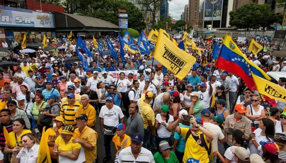Oposición busca una brecha contra el chavismo en Venezuela