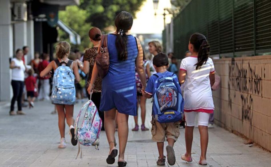 Podemos denuncia los impagos del Gobierno andaluz a las Escuelas Infantiles