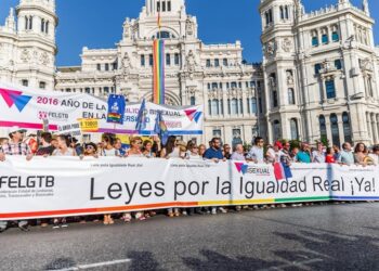 Veintiséis organizaciones y sindicatos exigen la urgente aprobación de la Ley de Igualdad LGTBI